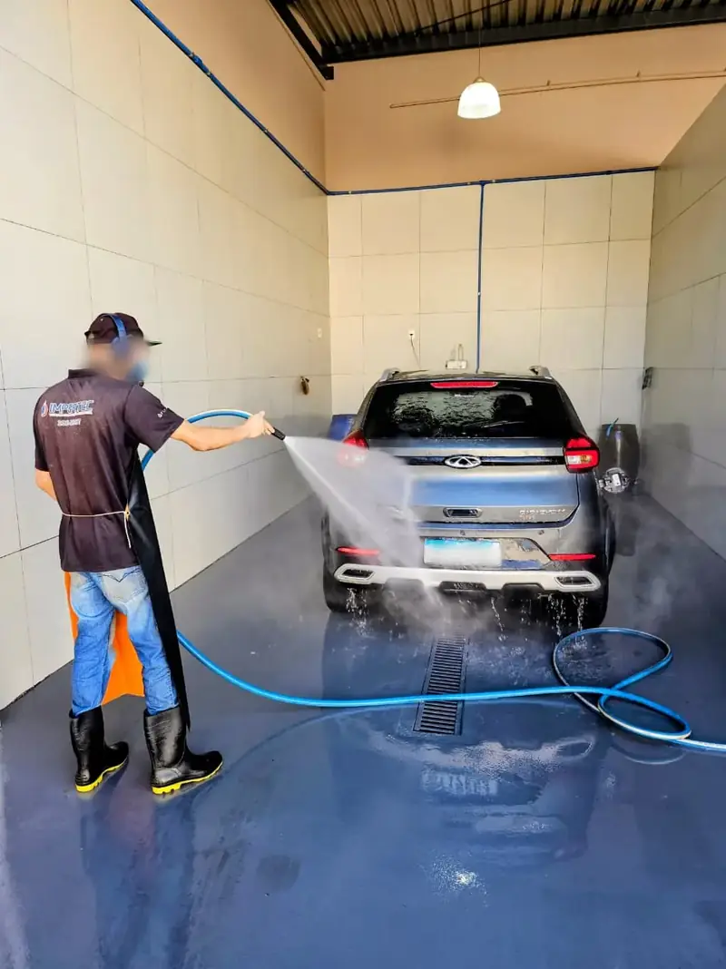 Lavagem automotiva profissional realizada na Impertec em Uberaba